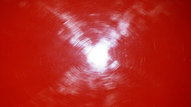 Heavy buffer trails across the rear deck lid of the Porsche 993 C4S