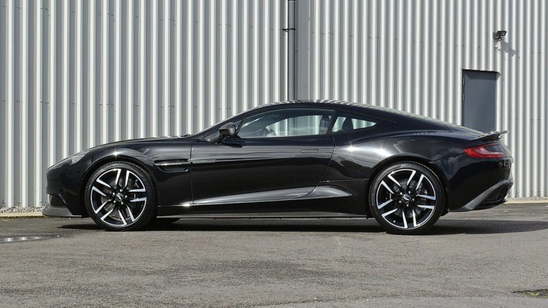 Side profile of the finished Aston Martin Vanquish Carbon Edition