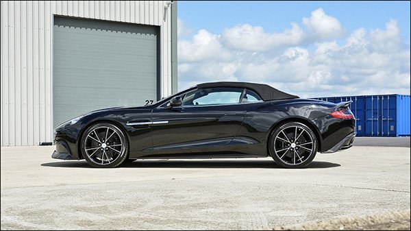 2015 Aston Martin Vanquish Volante