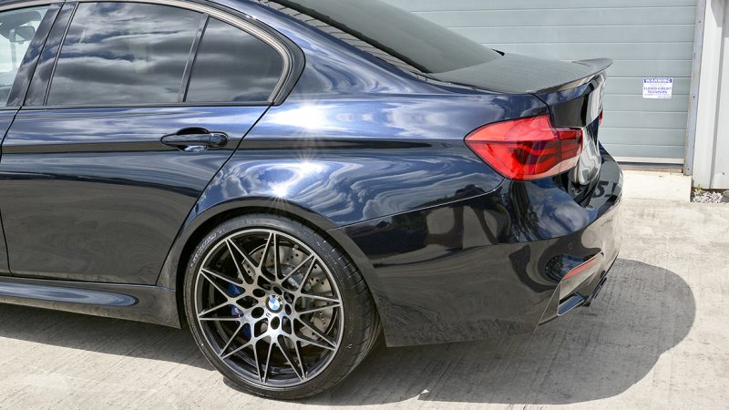 Rear quarter and wheel of the BMW M3 F80 after Gtechniq coatings